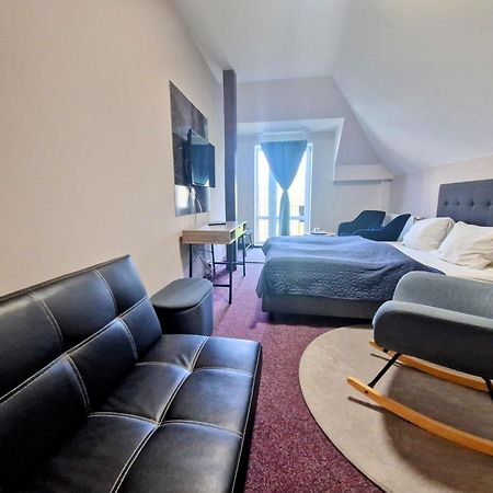 Family Hotel Maxim Beroun  Εξωτερικό φωτογραφία