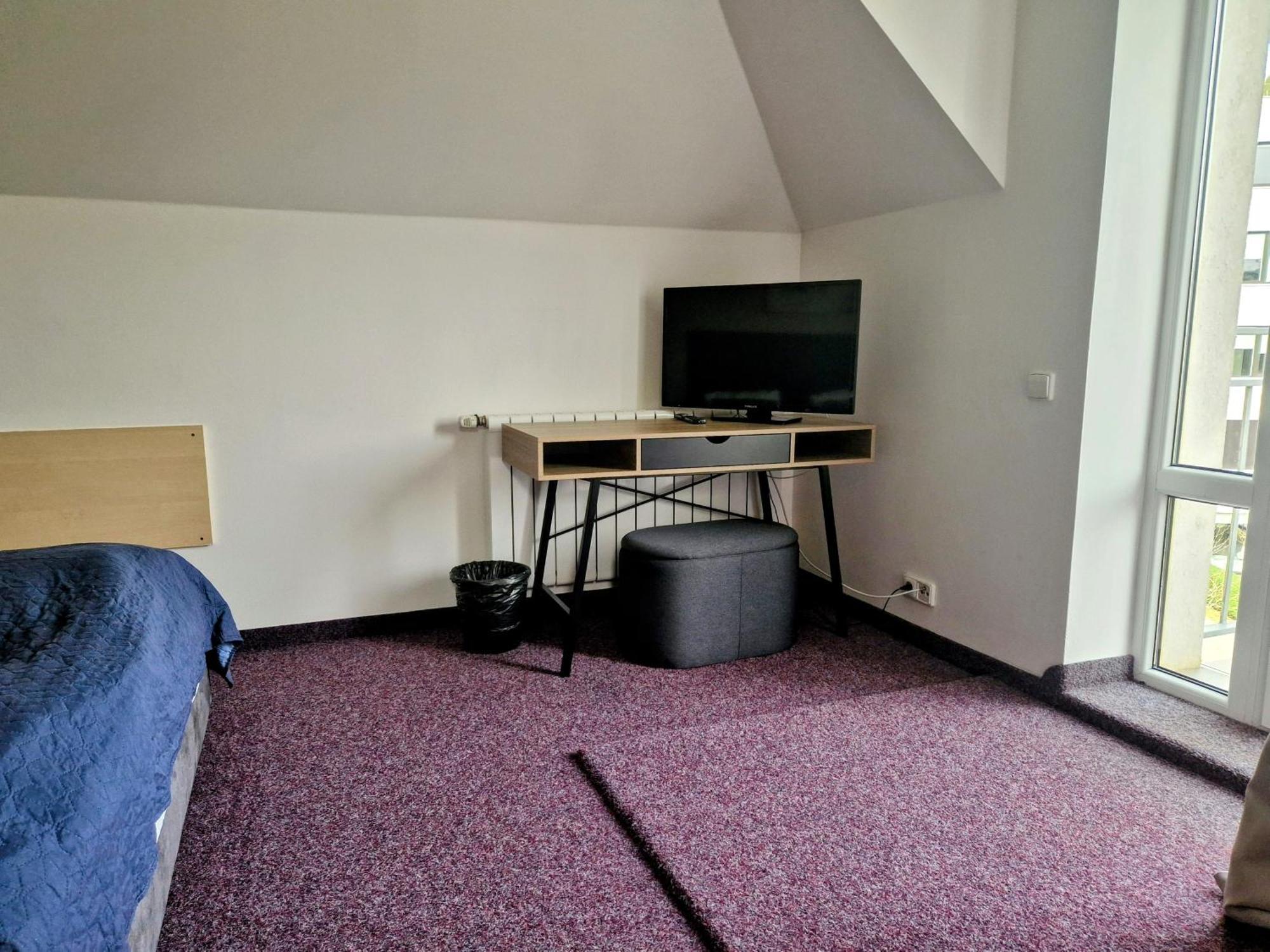 Family Hotel Maxim Beroun  Εξωτερικό φωτογραφία