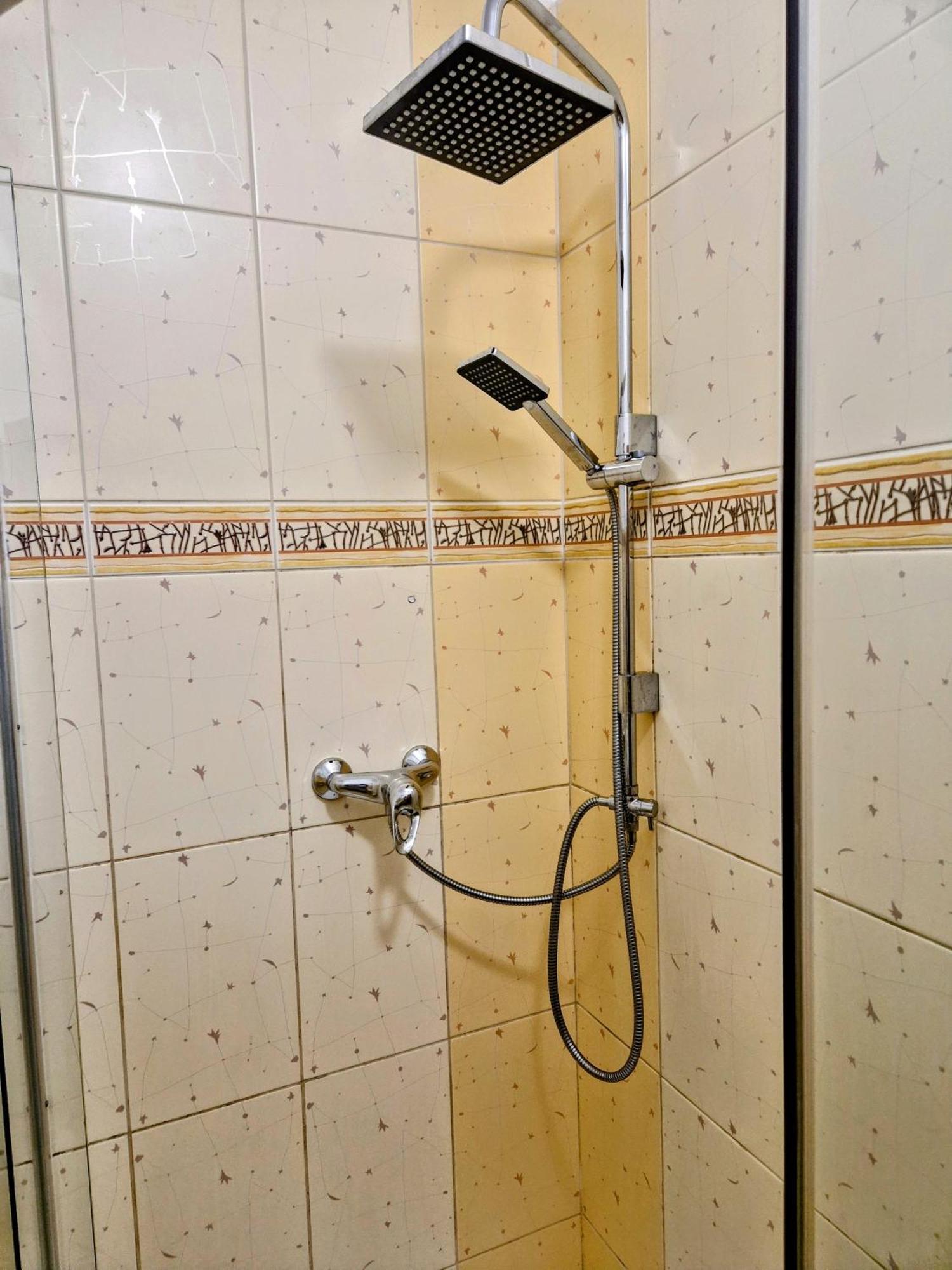 Family Hotel Maxim Beroun  Εξωτερικό φωτογραφία