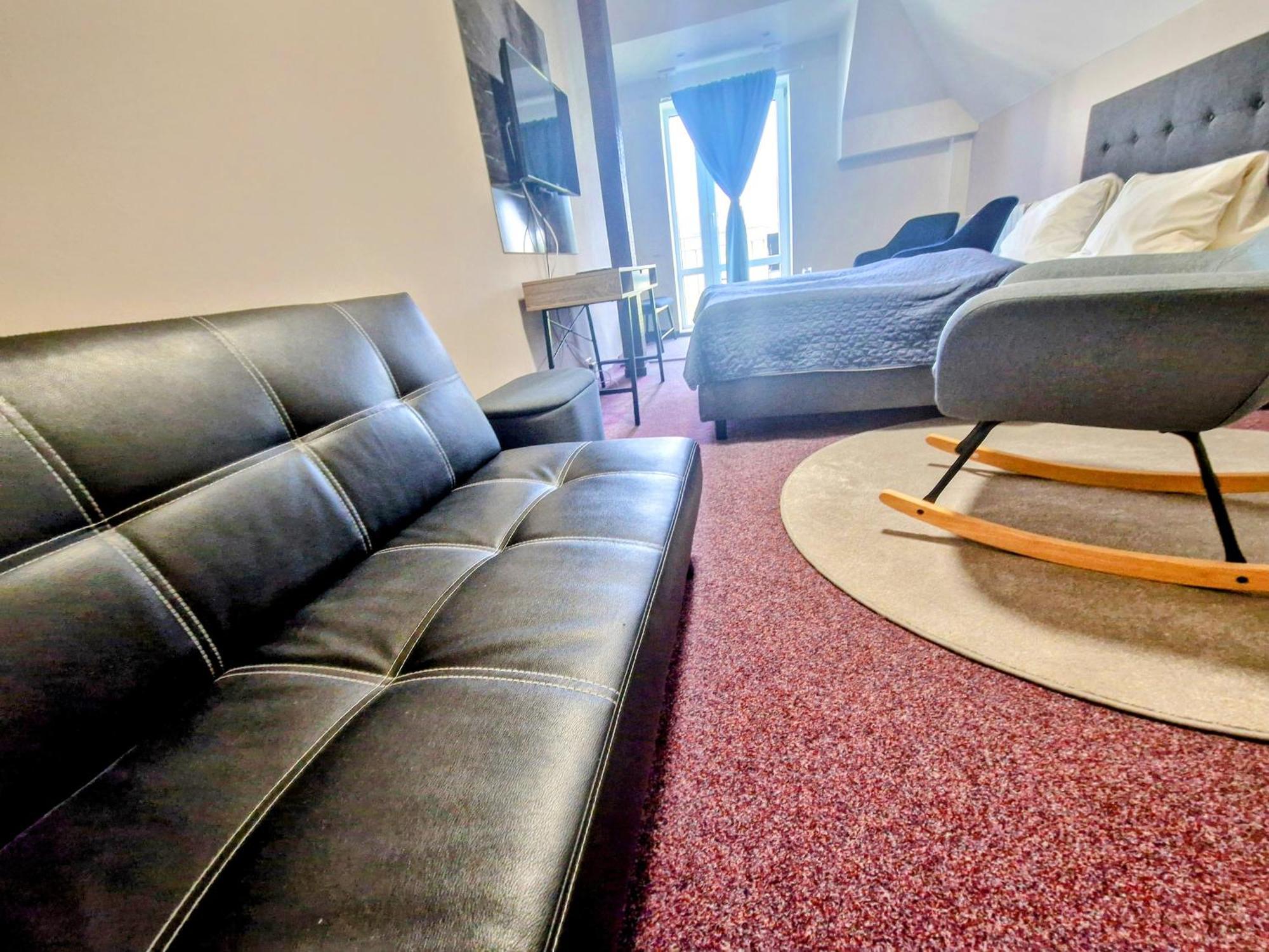 Family Hotel Maxim Beroun  Εξωτερικό φωτογραφία